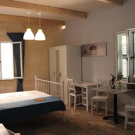 House Apartament *
